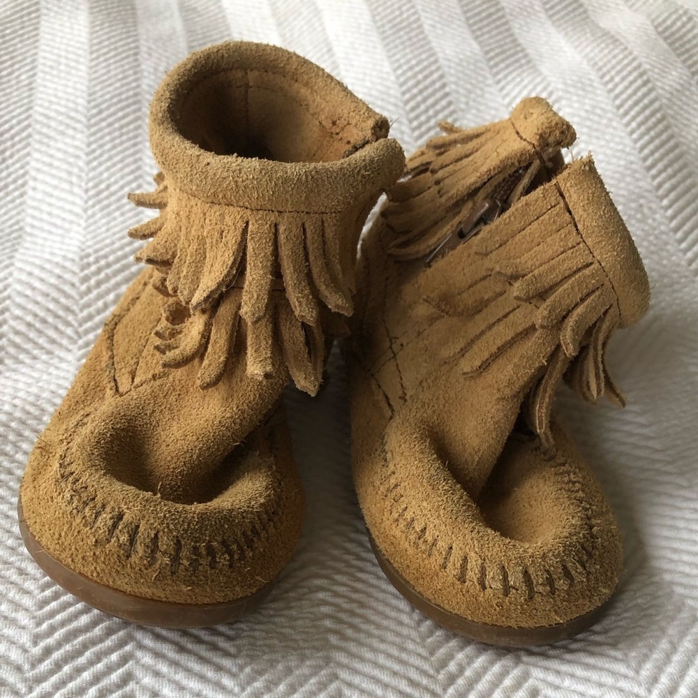 Girls MINNETONKA booties